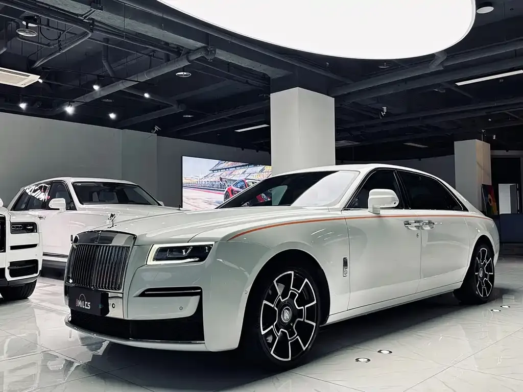 Rolls-Royce Ghost — фото 1