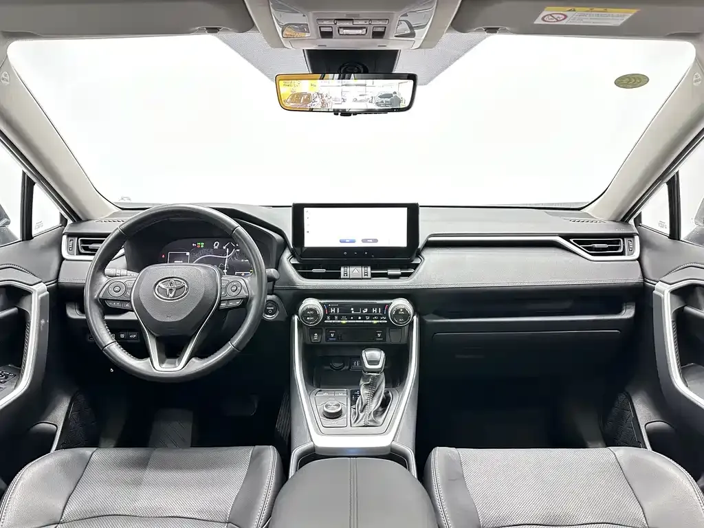 Toyota Wildlander — фото 10