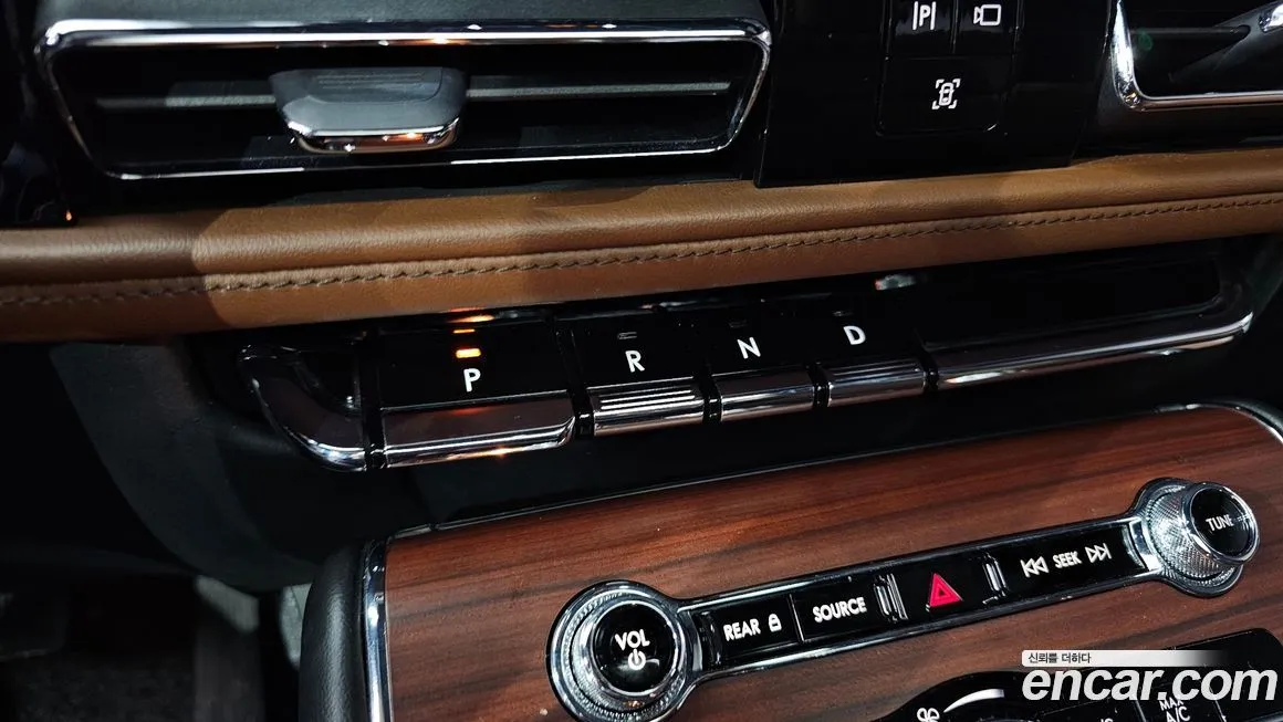 Lincoln Aviator — фото 5