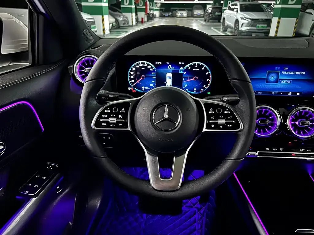 Mercedes-Benz GLA — фото 10