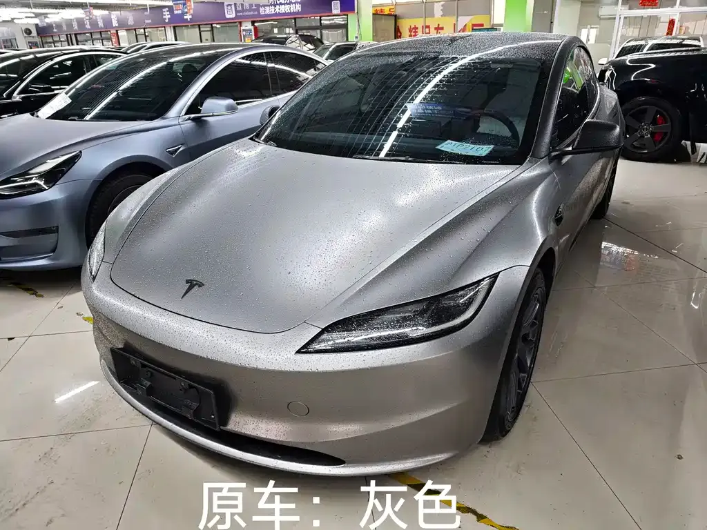 Tesla Model 3 — фото 1