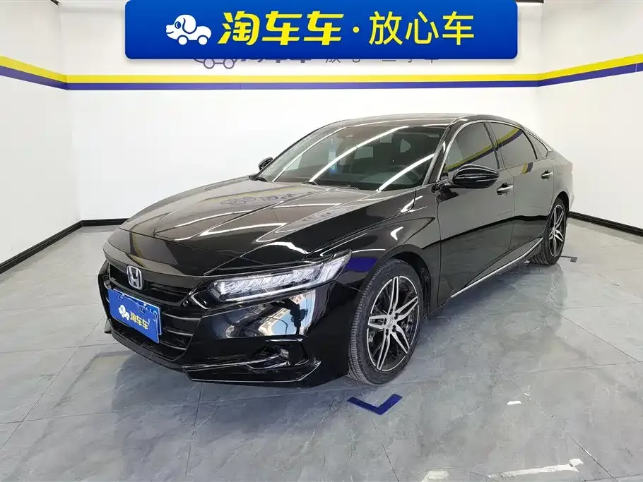 Honda Accord — фото 1