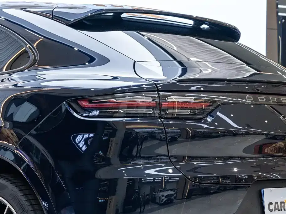 Porsche Cayenne — фото 10