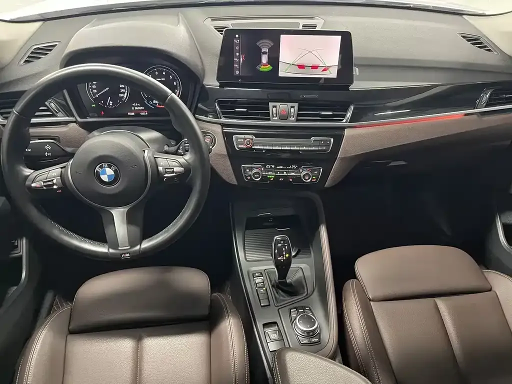 BMW X1 — фото 10