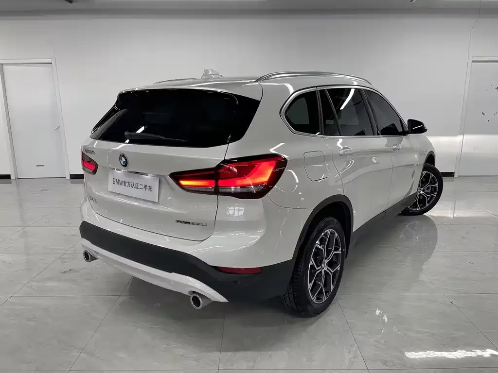 BMW X1 — фото 4