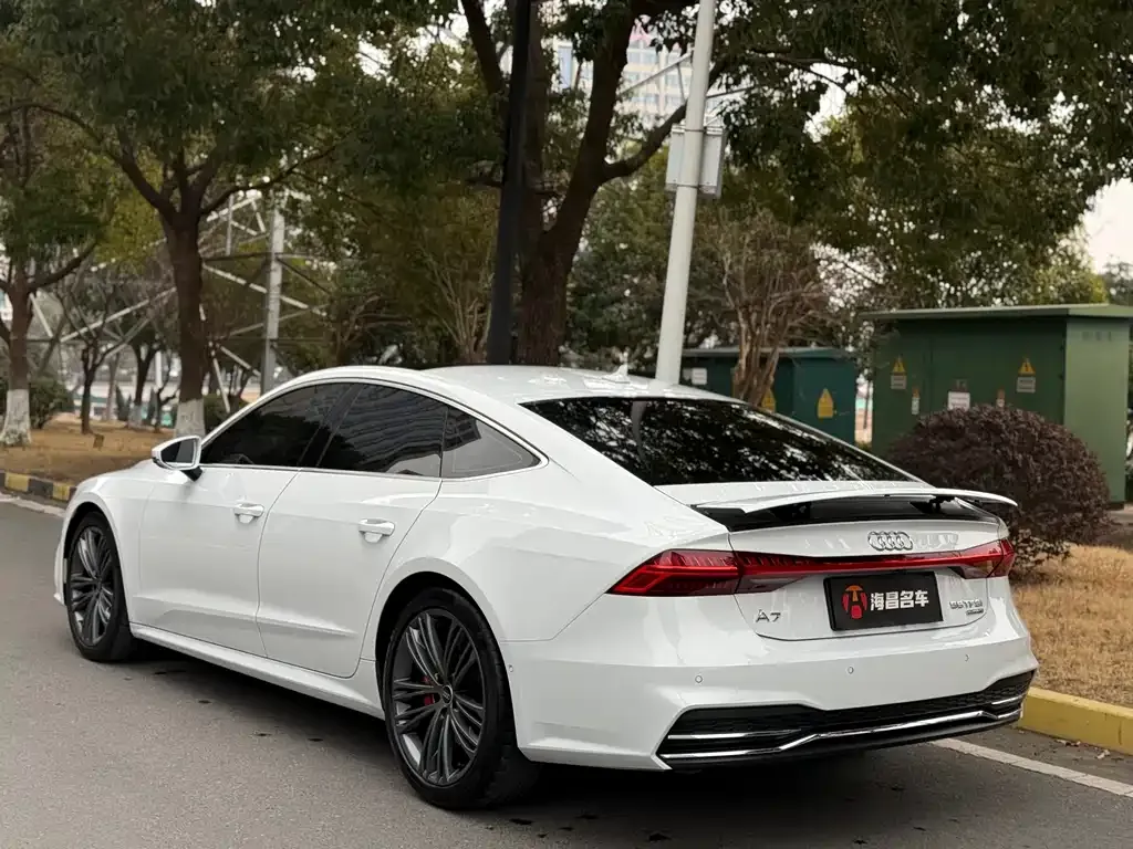 Audi A7 — фото 9
