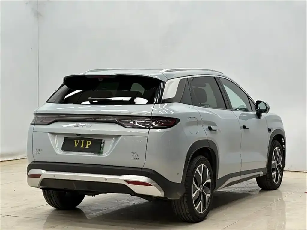 BYD L DM-i — фото 7
