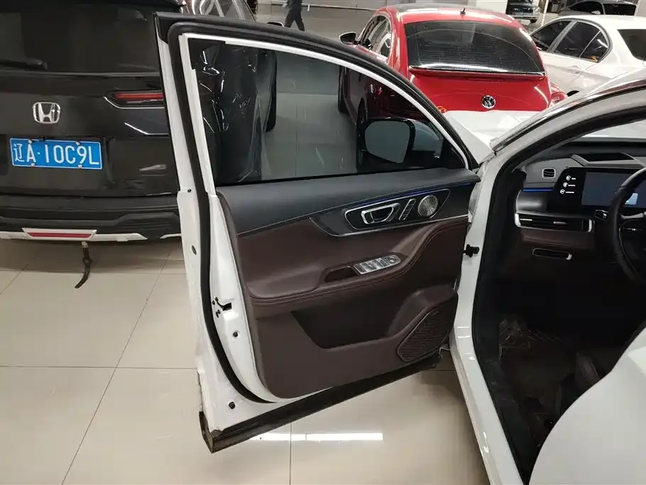 Chery Tiggo 8 PRO — фото 10