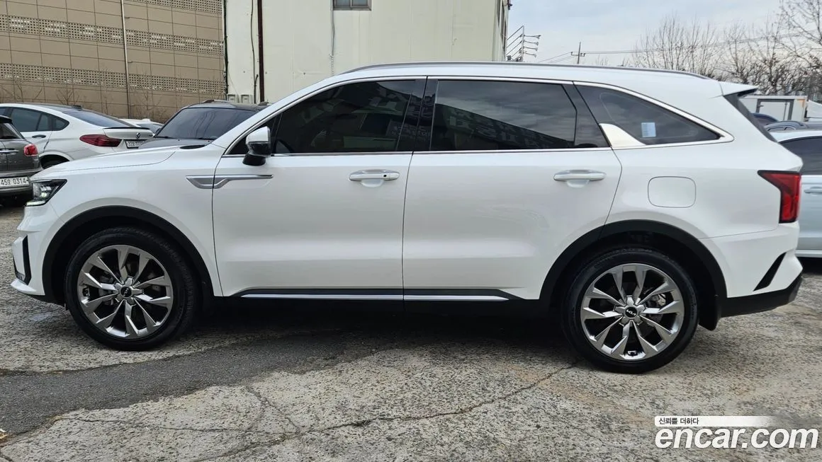 Kia Sorento — фото 7