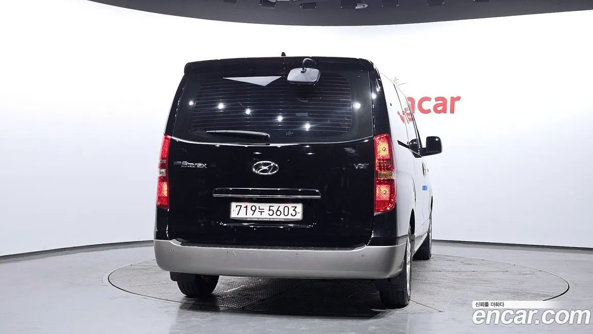 Hyundai Starex — фото 2