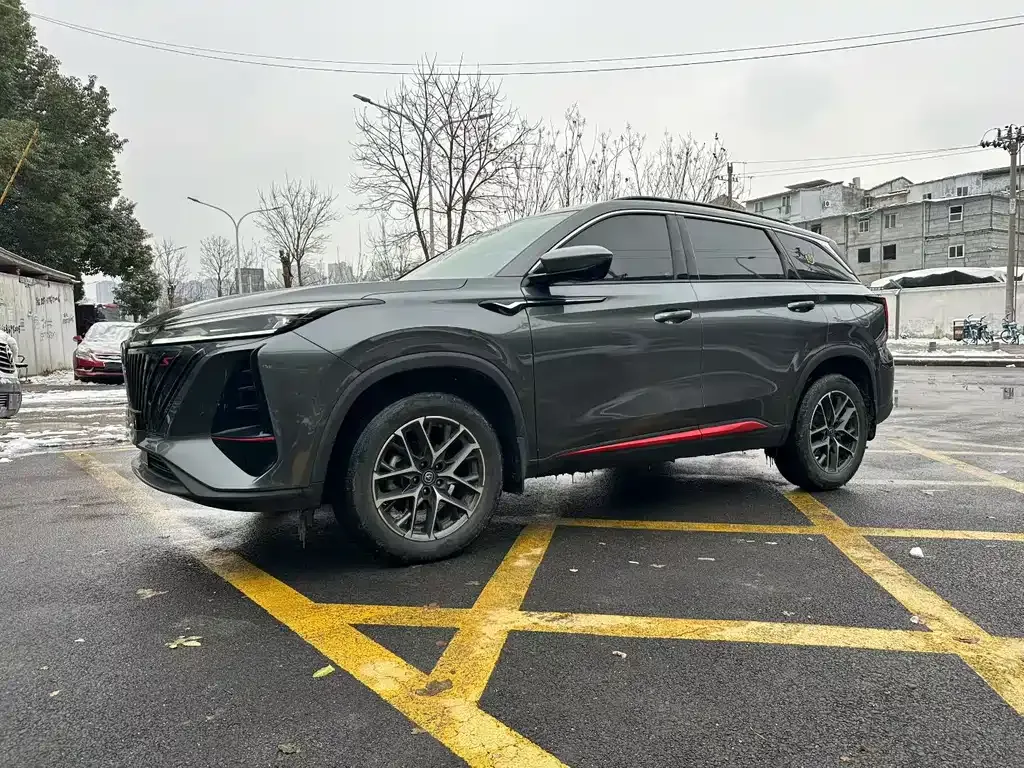 Changan CS75PLUS — фото 1
