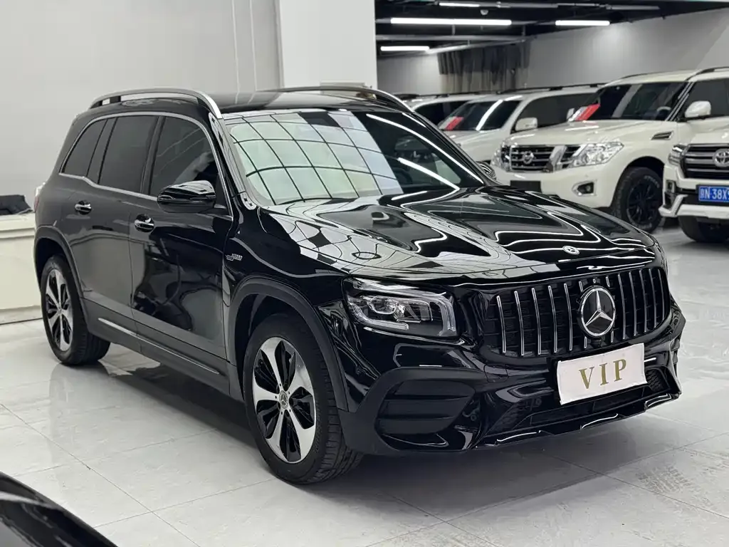 Mercedes-Benz GLB — фото 8
