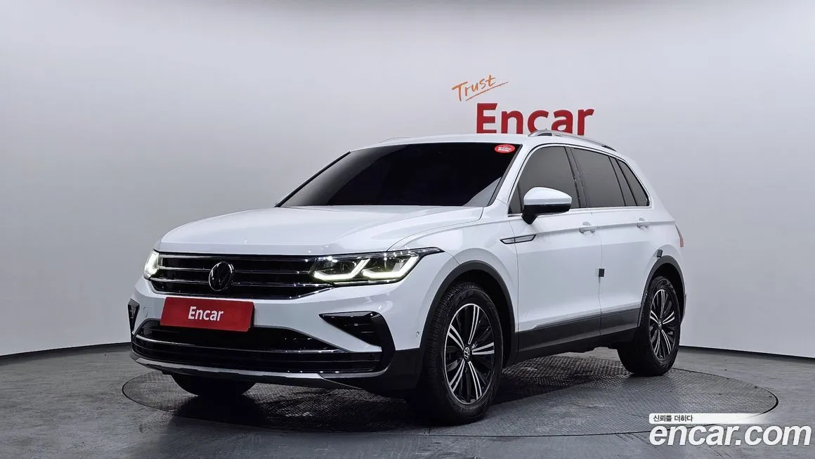 Volkswagen Tiguan — фото 1
