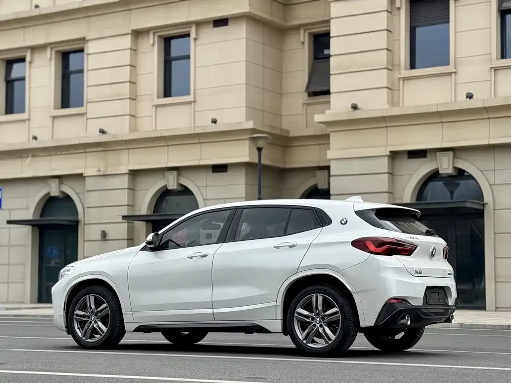 BMW X2 — фото 9