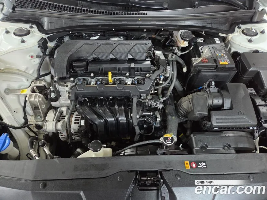 Hyundai AVANTE — фото 6