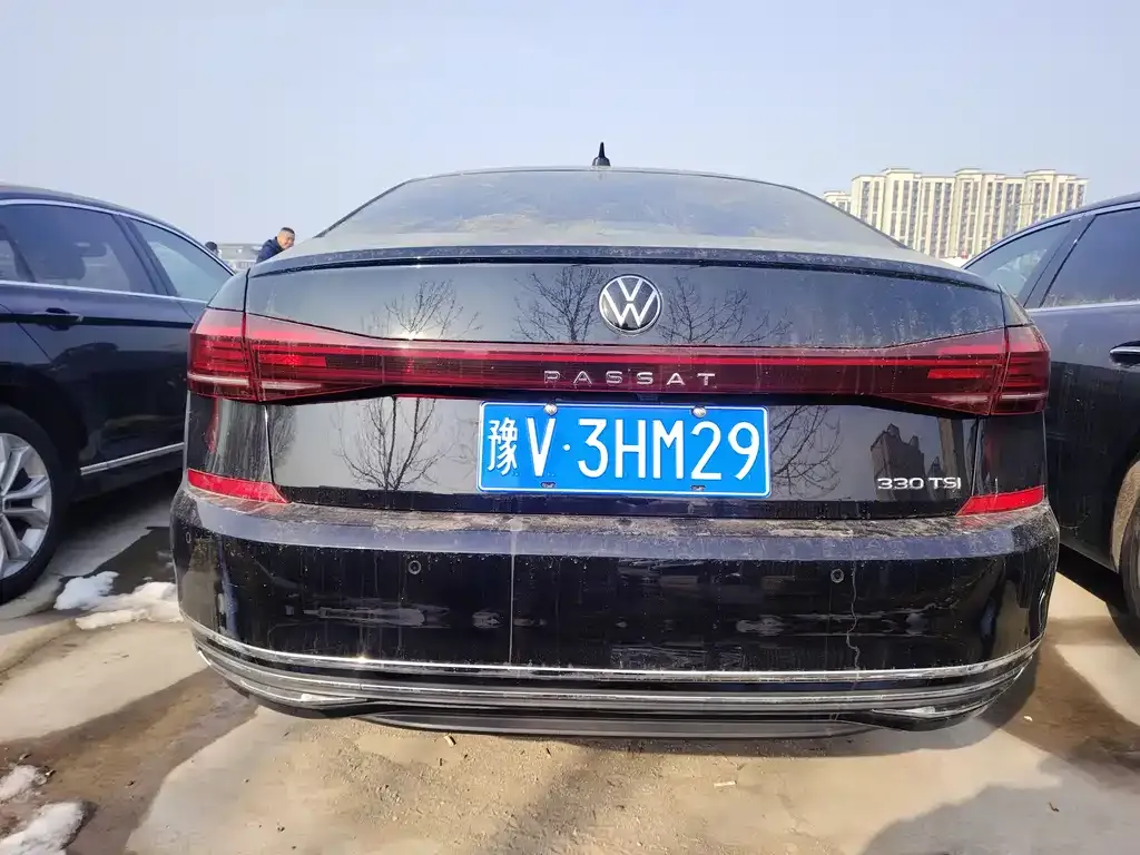 Volkswagen Passat — фото 8