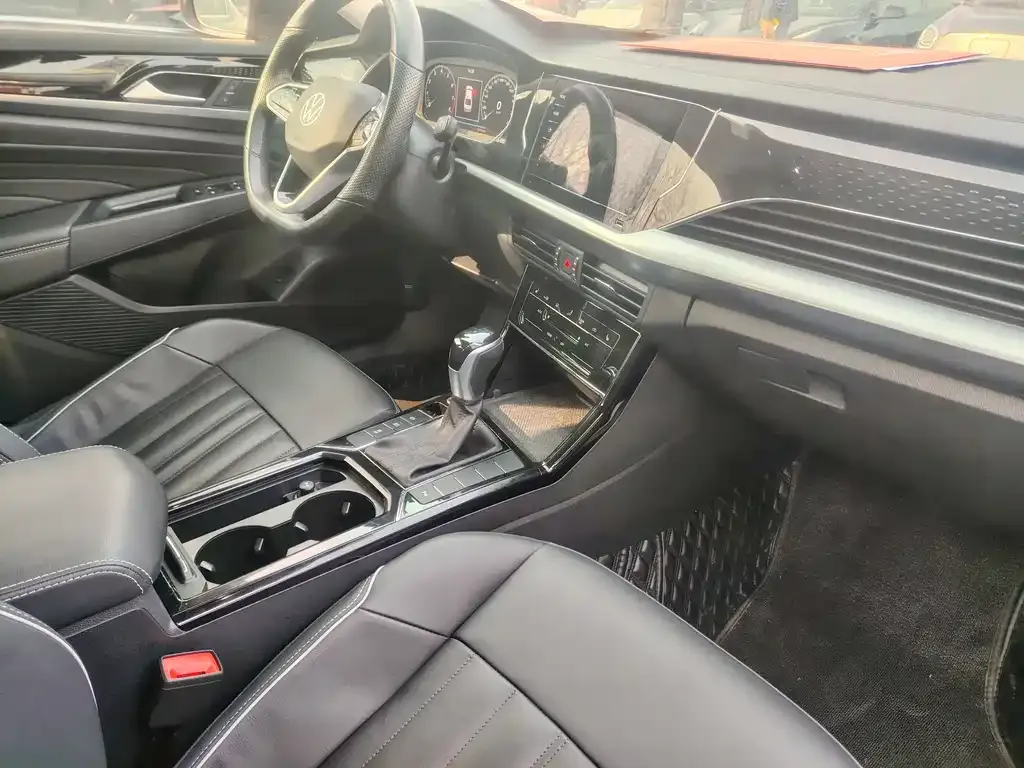 Volkswagen Passat — фото 9