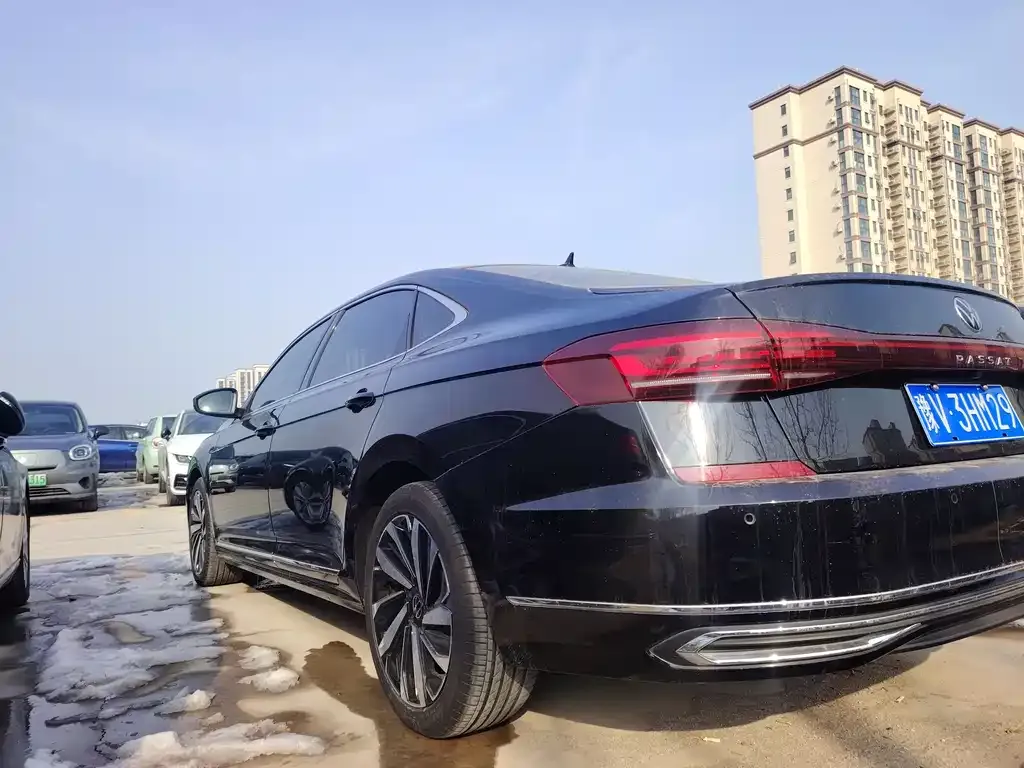 Volkswagen Passat — фото 6