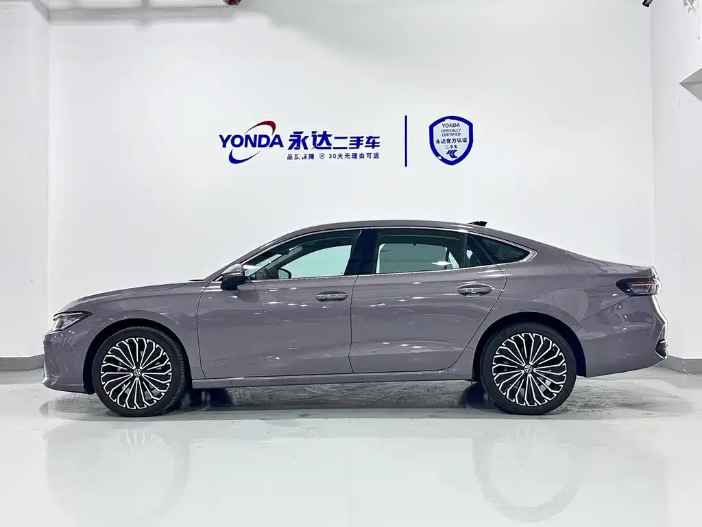 Volkswagen Passat — фото 8