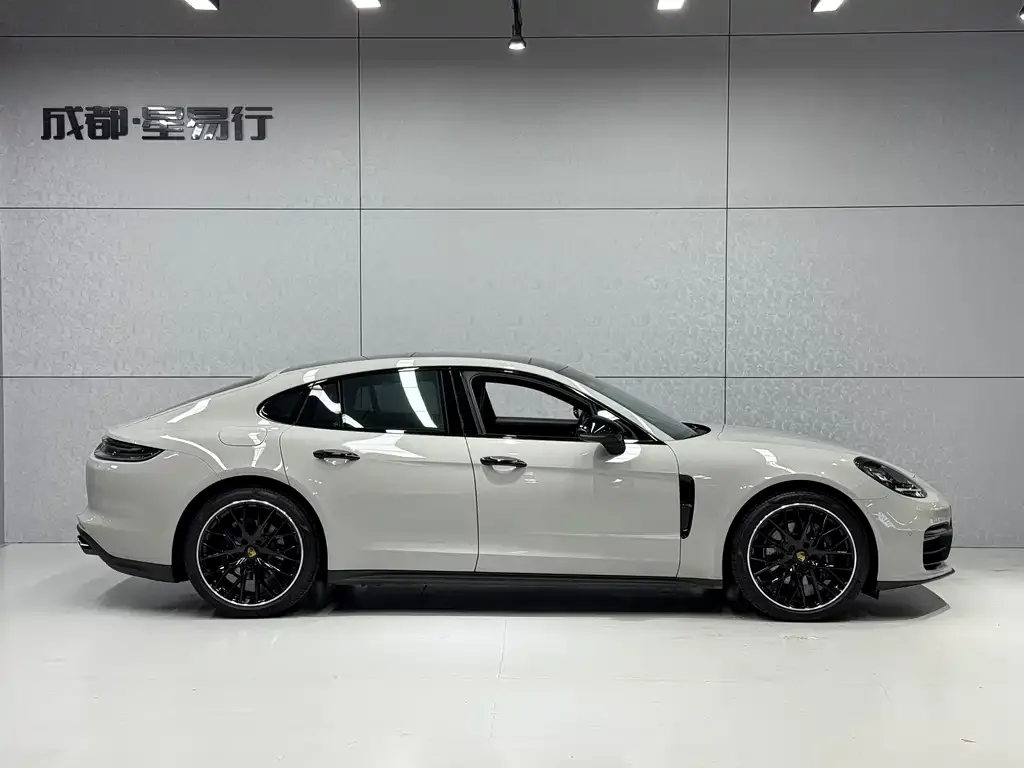 Porsche Panamera — фото 5