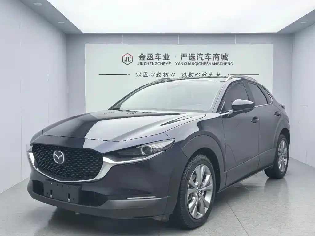Mazda CX-30 — фото 1