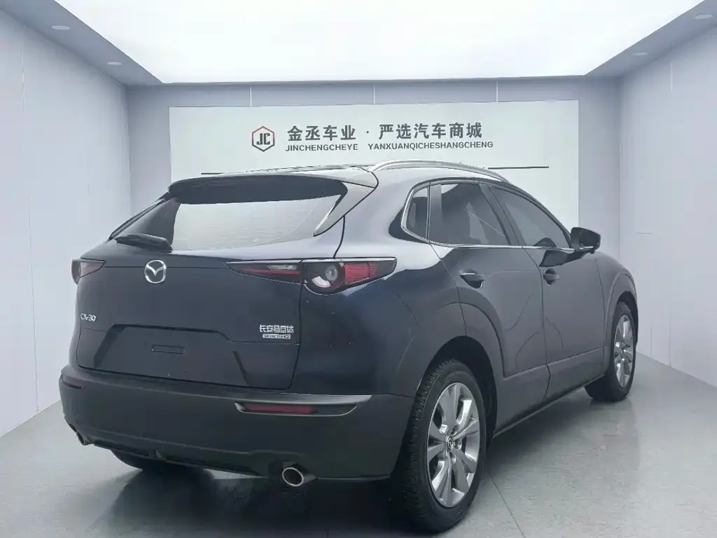 Mazda CX-30 — фото 7