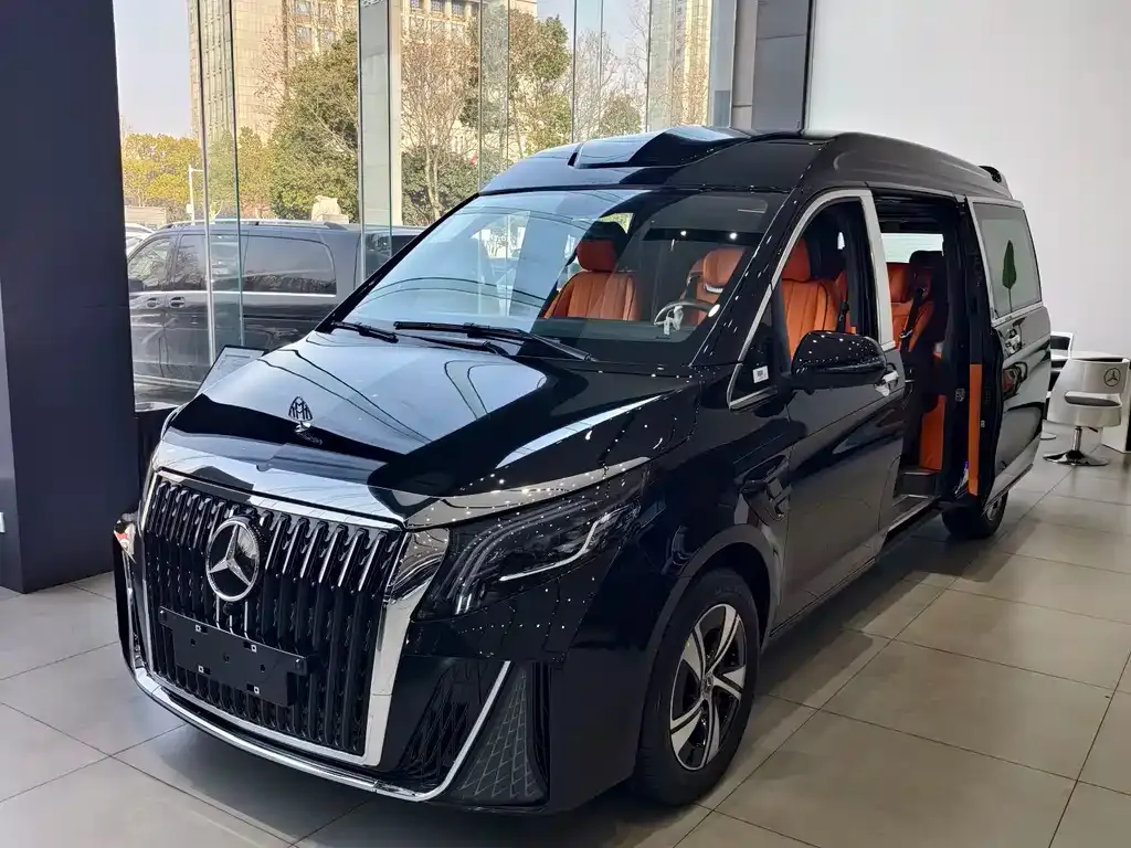 Mercedes-Benz Vito — фото 1