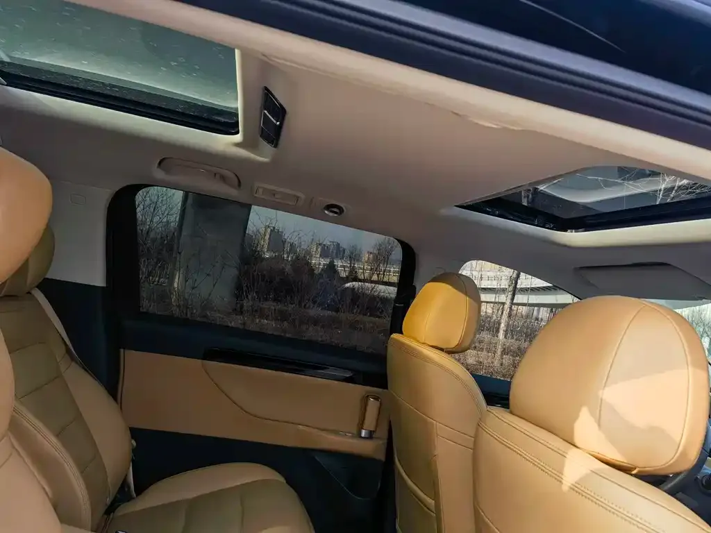 GAC Motor E8 Hybrid — фото 2