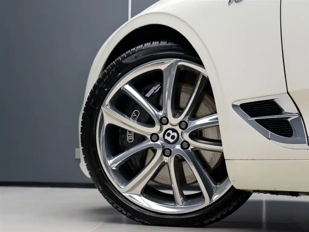 Bentley Continental — фото 8