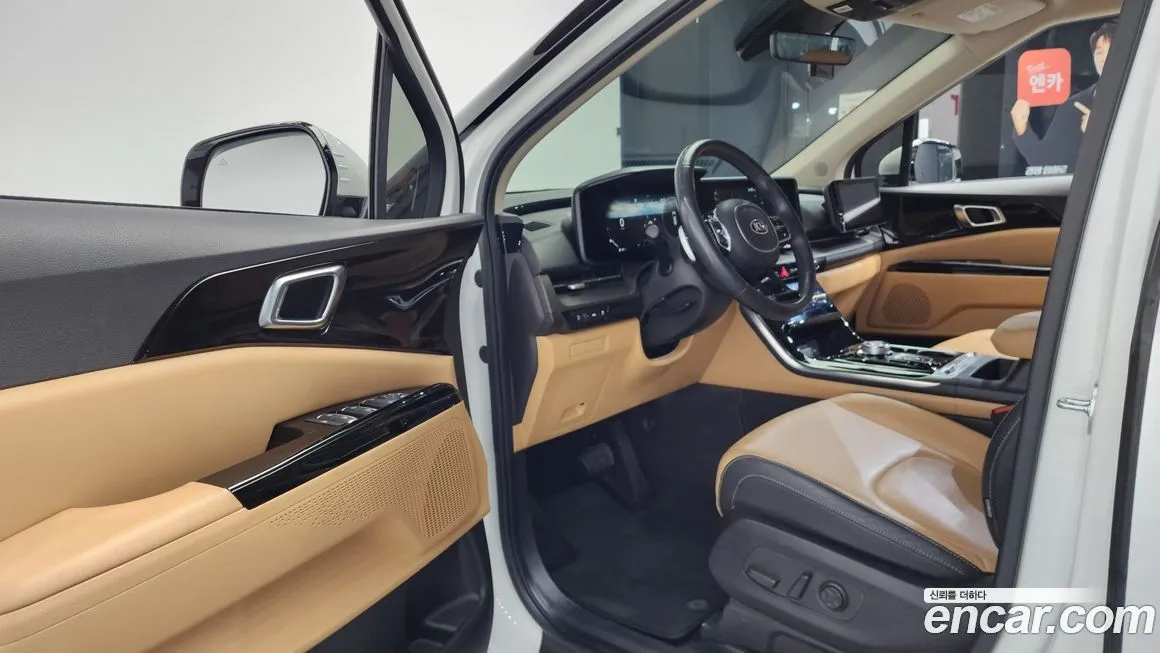 Kia Carnival — фото 9