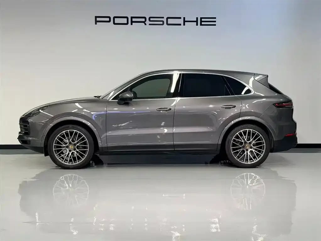Porsche Cayenne — фото 7