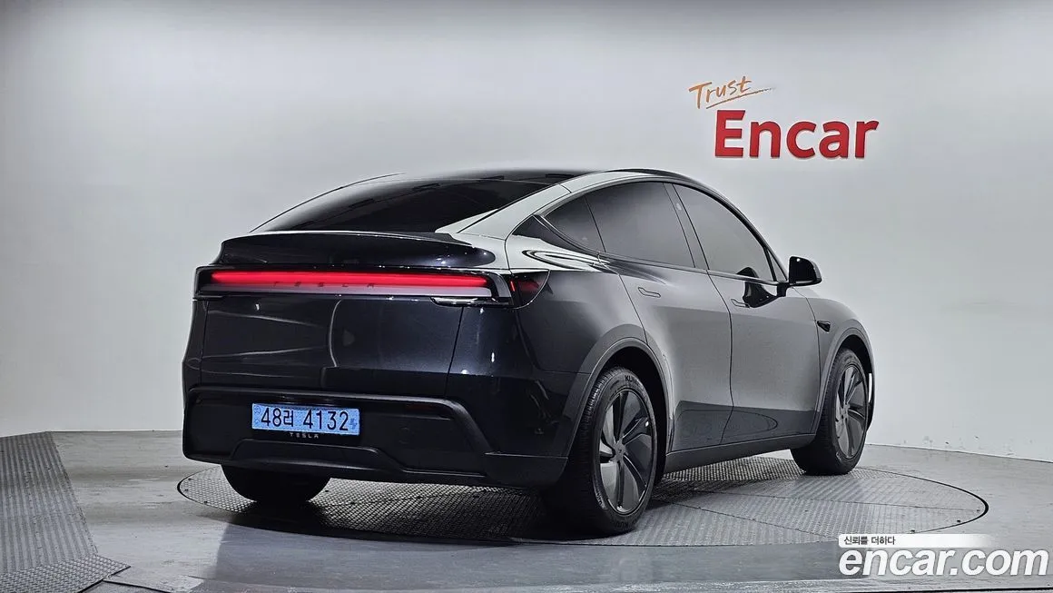 Tesla Model Y — фото 4