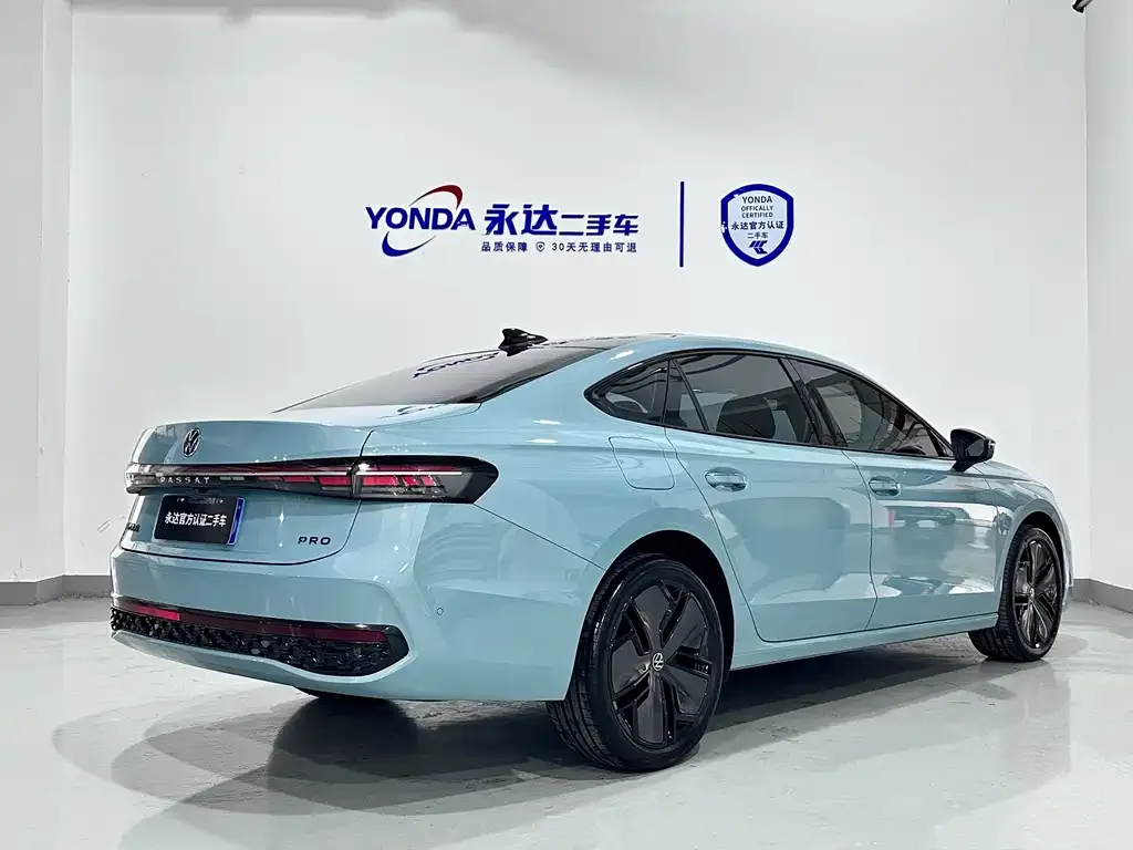 Volkswagen Passat — фото 5