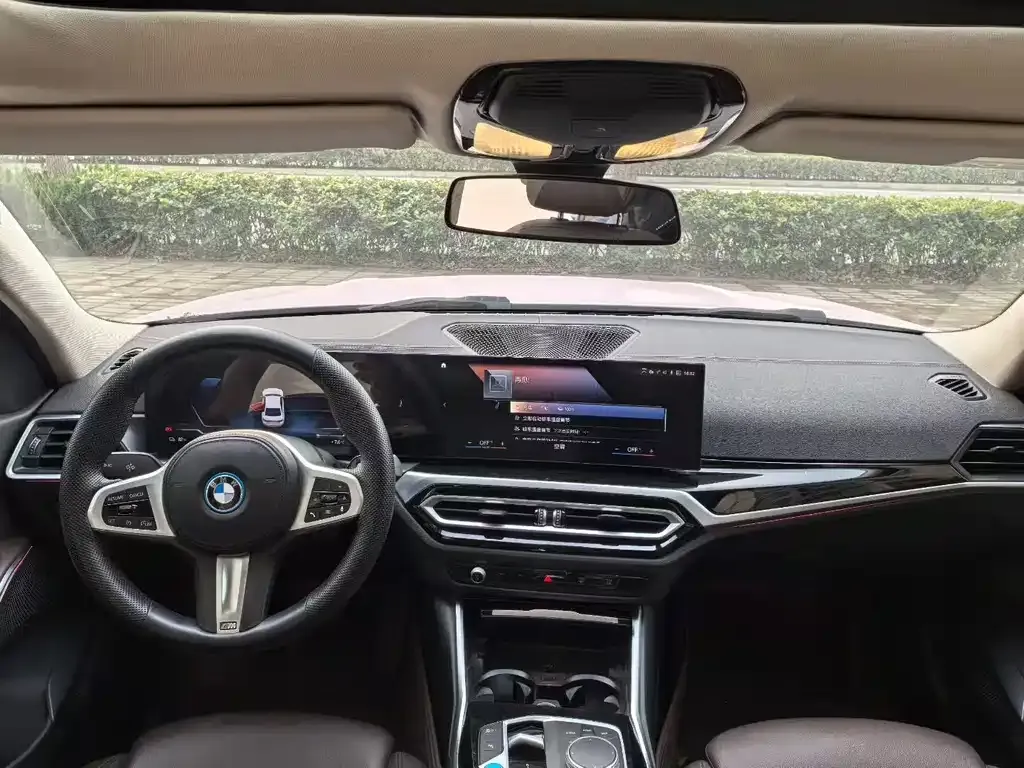 BMW i3 — фото 5