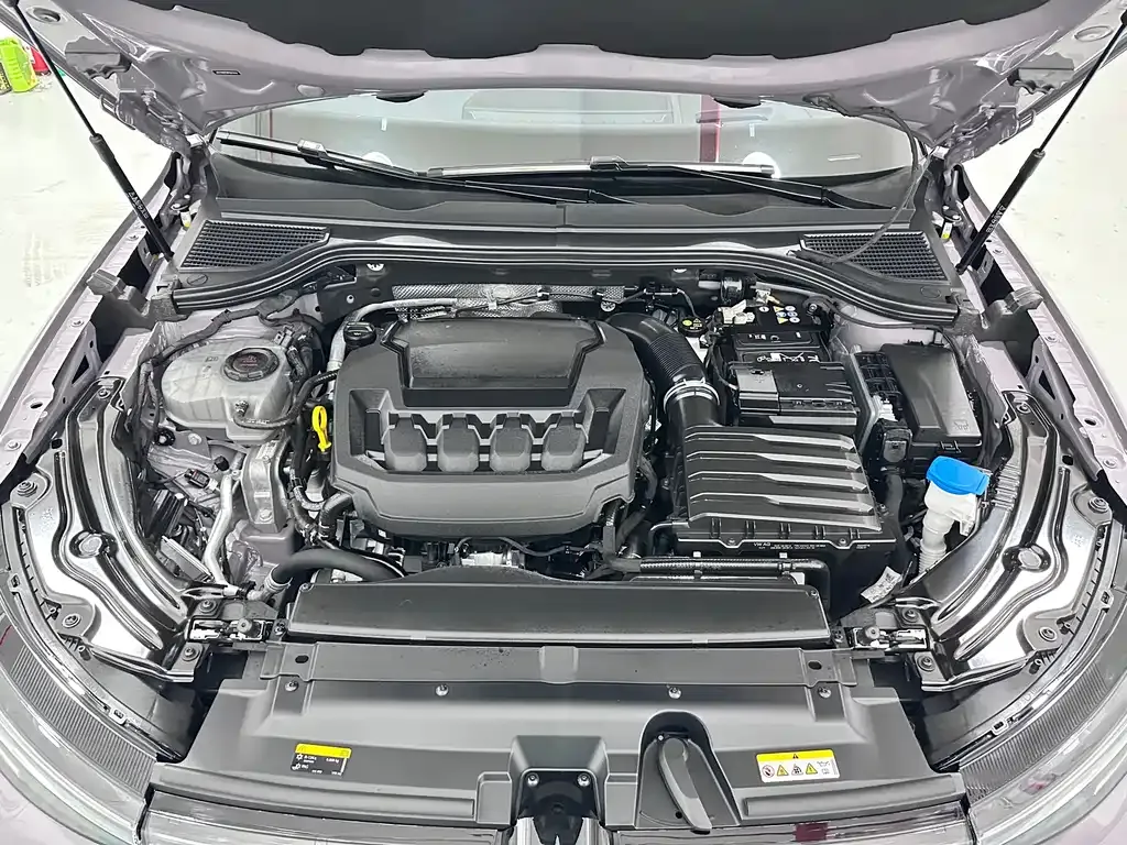 Volkswagen Passat — фото 10