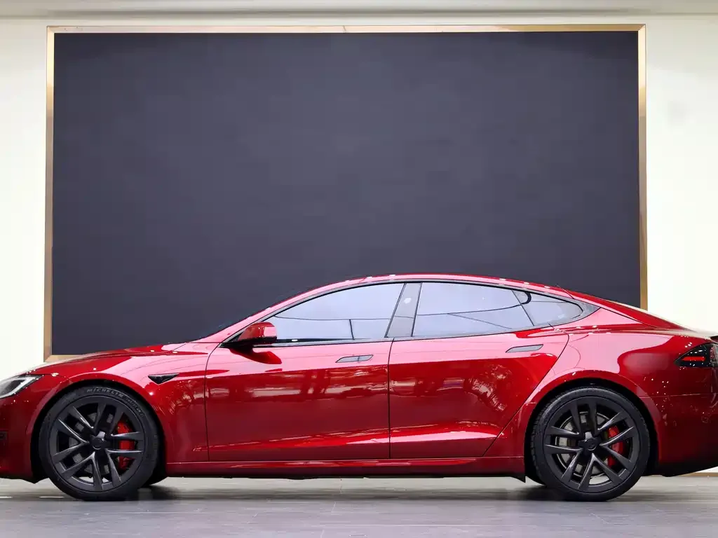 Tesla Model S — фото 6
