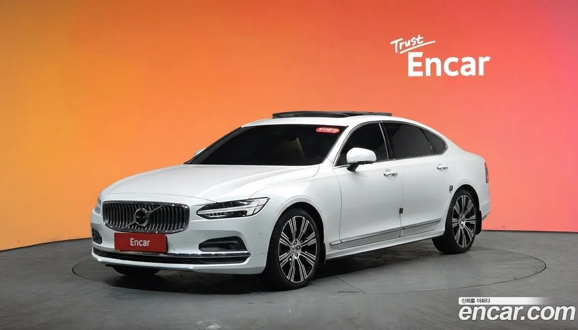 Volvo S90 — фото 1