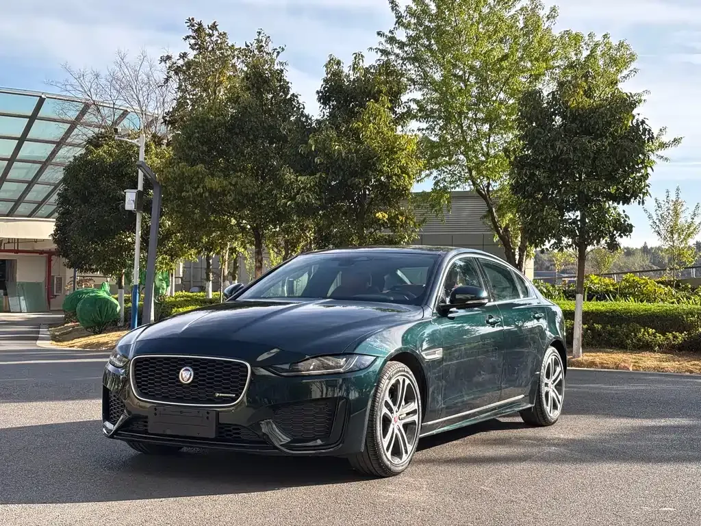 Jaguar XEL — фото 1