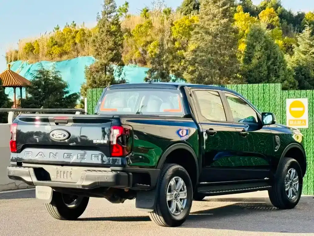 Ford Ranger — фото 4