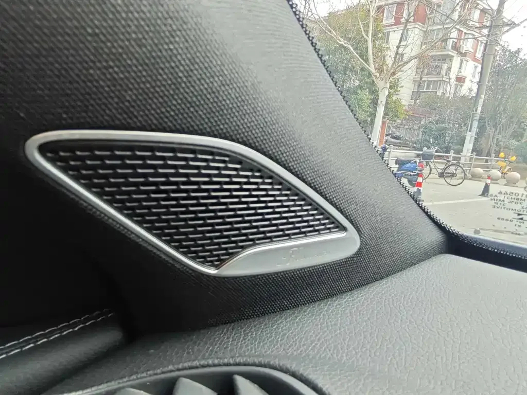 Mercedes-Benz GLB AMG — фото 5