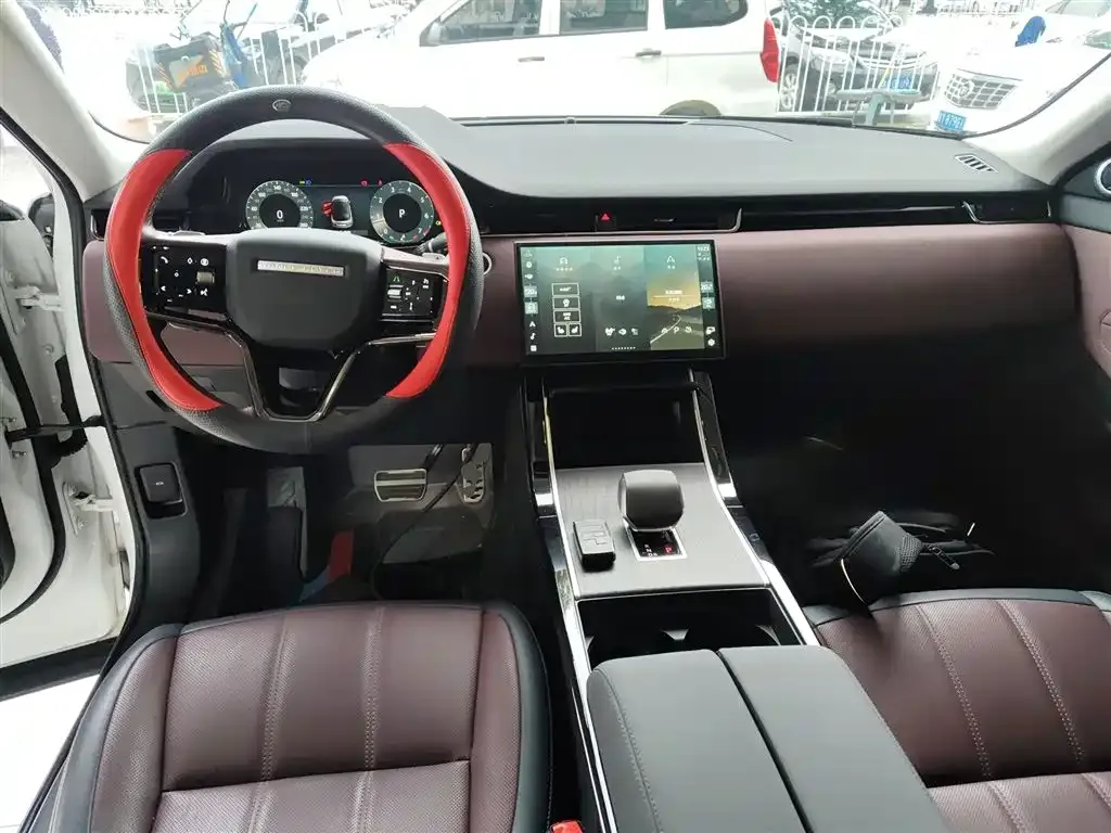 Land Rover Evoque — фото 4
