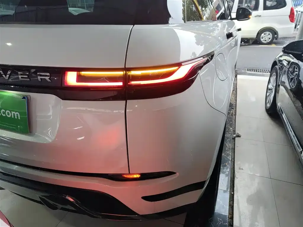 Land Rover Evoque — фото 9