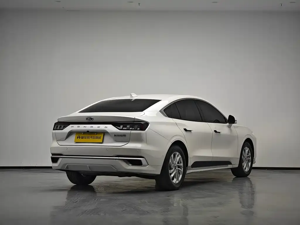 Ford Mondeo — фото 3