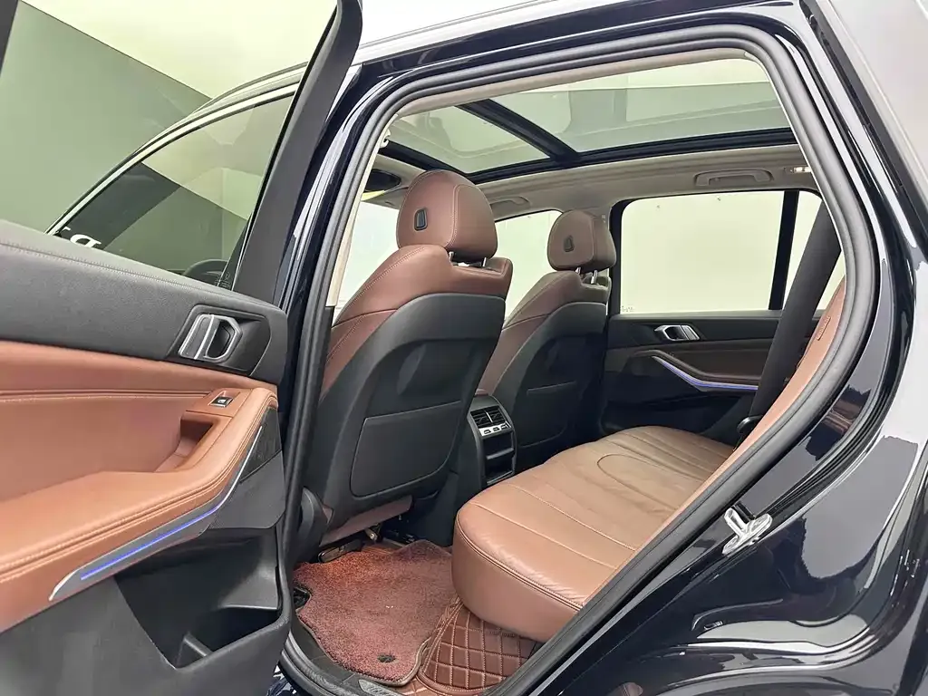 BMW X5 (Import) — фото 7