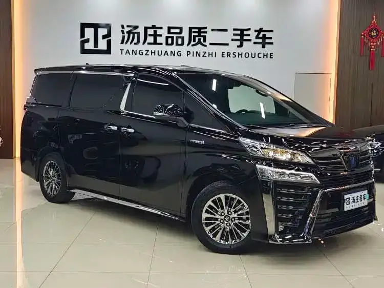 Toyota Vellfire — фото 3