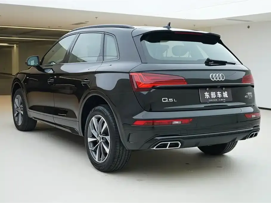 Audi Q5L — фото 5