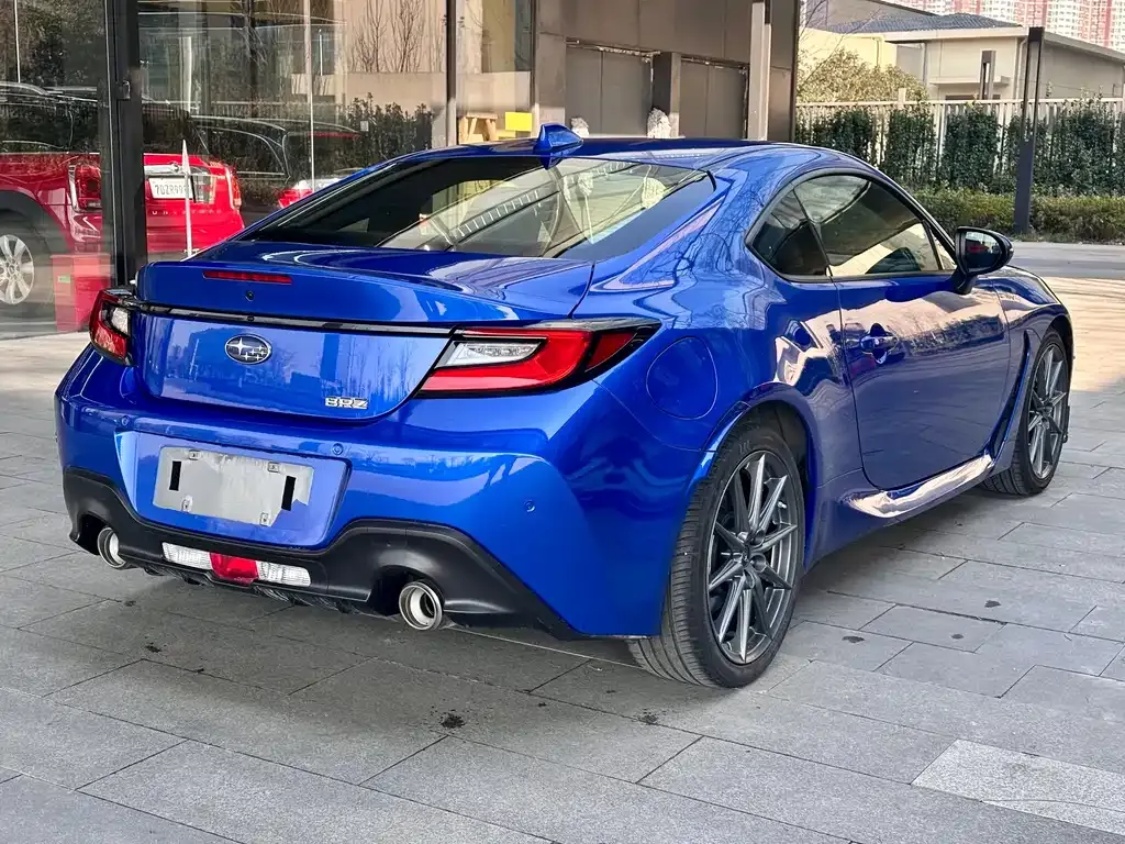 Subaru BRZ — фото 3