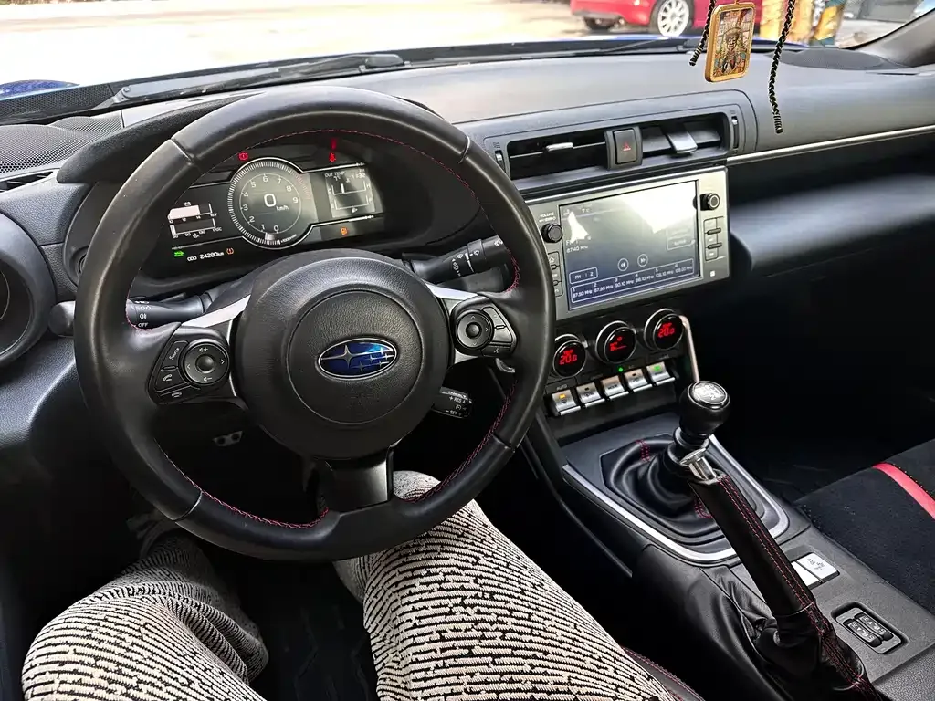 Subaru BRZ — фото 2
