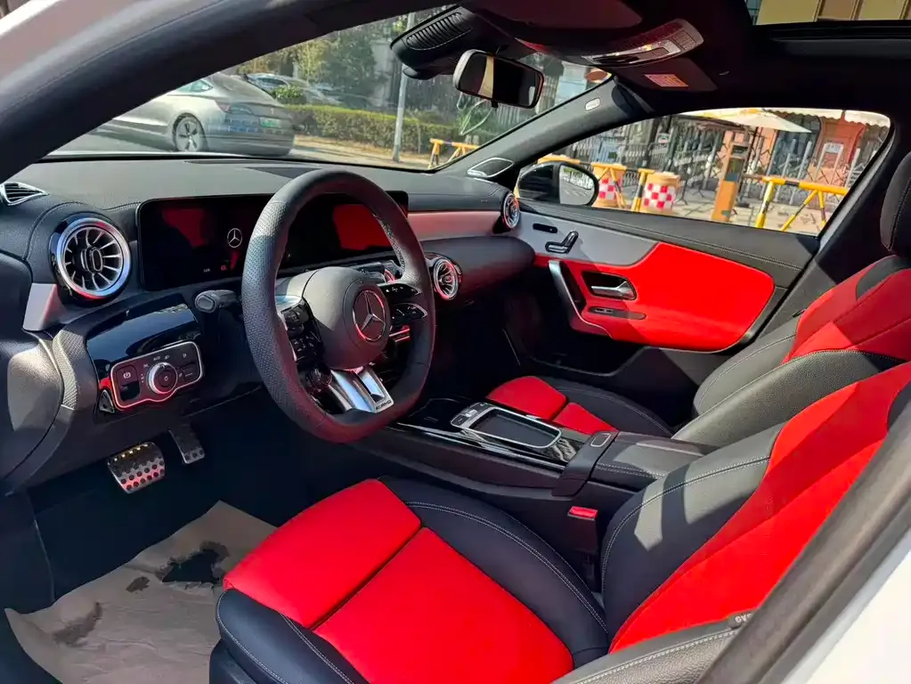 Mercedes-Benz A-Class AMG — фото 3