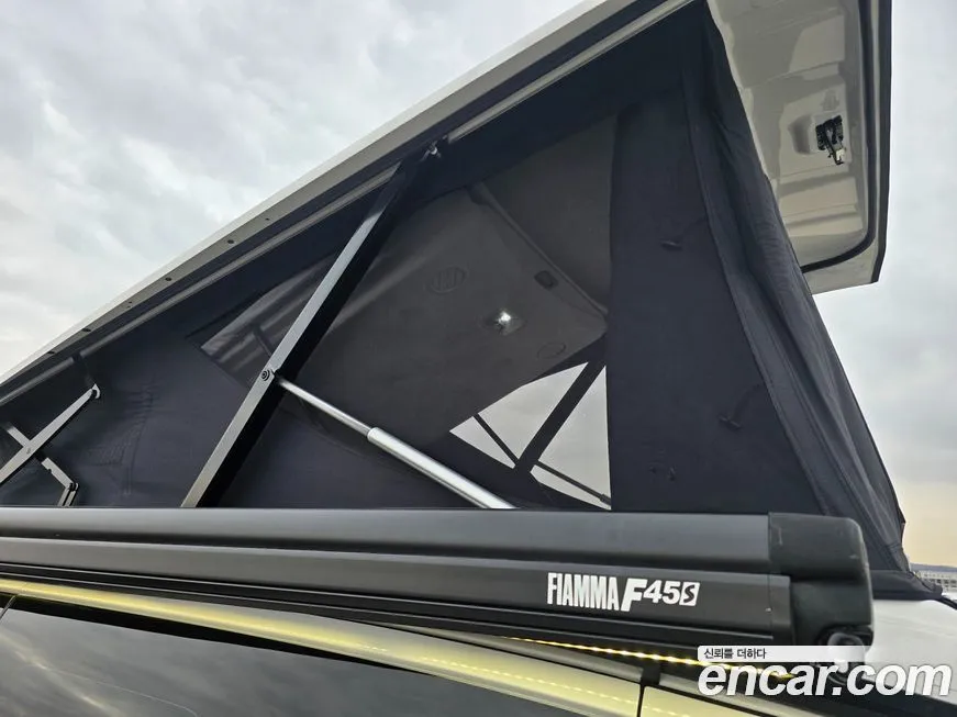 Hyundai Staria — фото 3